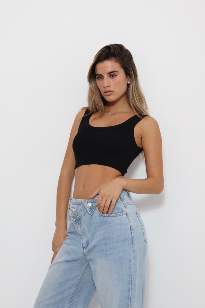 694c5dc6 5fe3 4046 9308 F4f1f69fcaa9