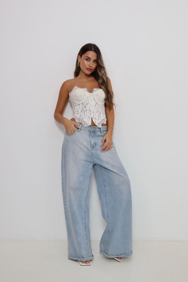 23b472ef E7fb 4ee9 8825 Af74f8e79abc