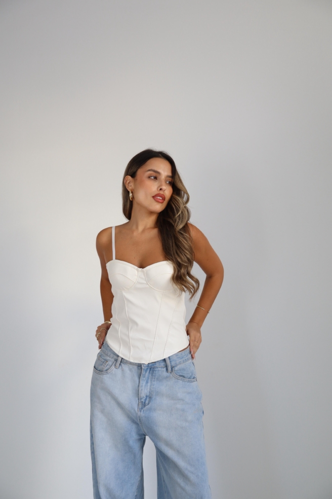 6825b723 8f52 4868 97dd 9d318feb2dfe