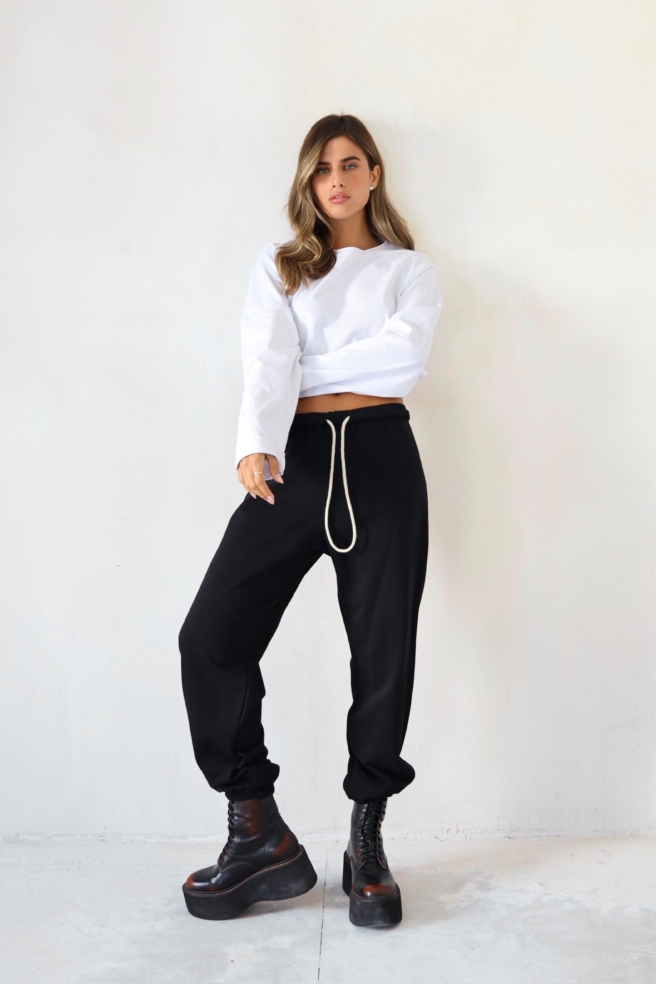 8e83faeb 5d4b 42fb 84f8 559d8e049fda