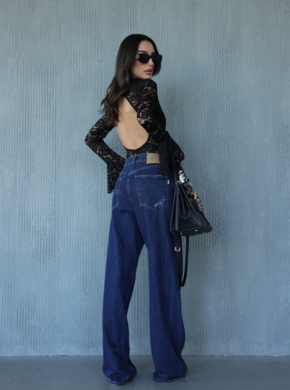 בגד גוף תחרה פעמון