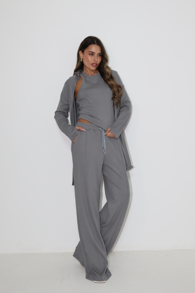 5b6b5e8d F659 48de 8981 F33fe26d7f7c