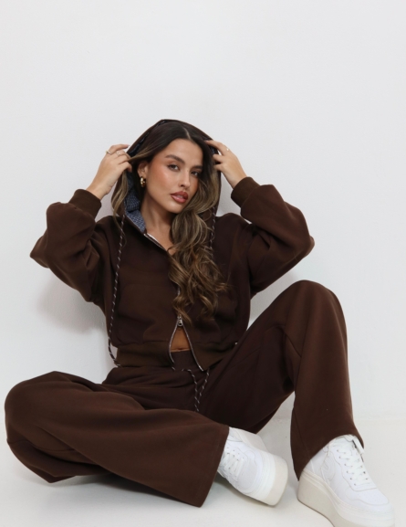 79f3567f 4ce3 4808 9b83 9dae99c664a4