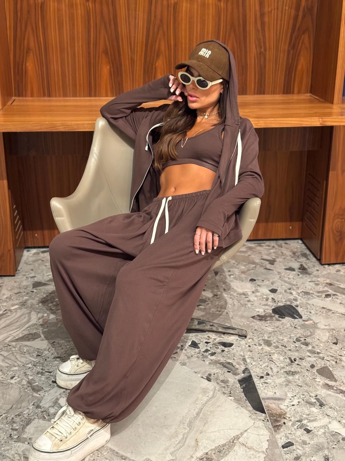 020a950a Ffac 4cd9 9db7 Acdc04493117