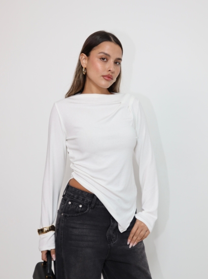 חולצה אסימטרי