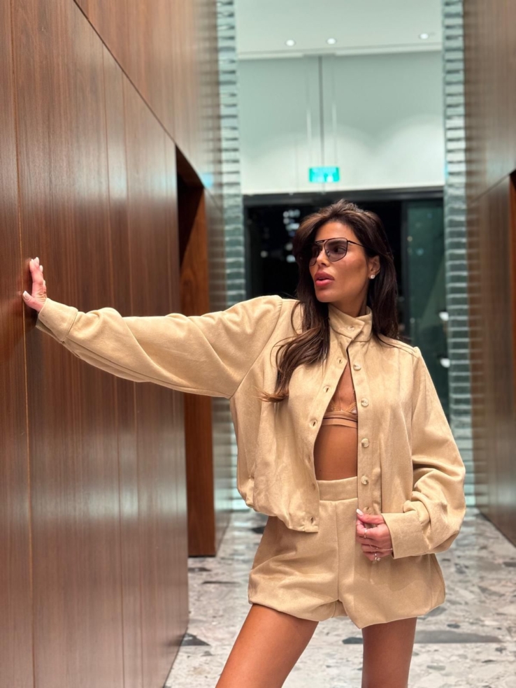 27c2710b 19df 4400 Ae5b 10d36ad32e5c