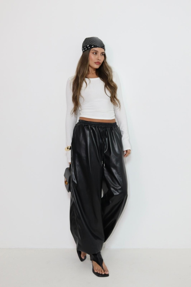 4d240a79 3d0d 4e9a B67a 1b4b852d4b50