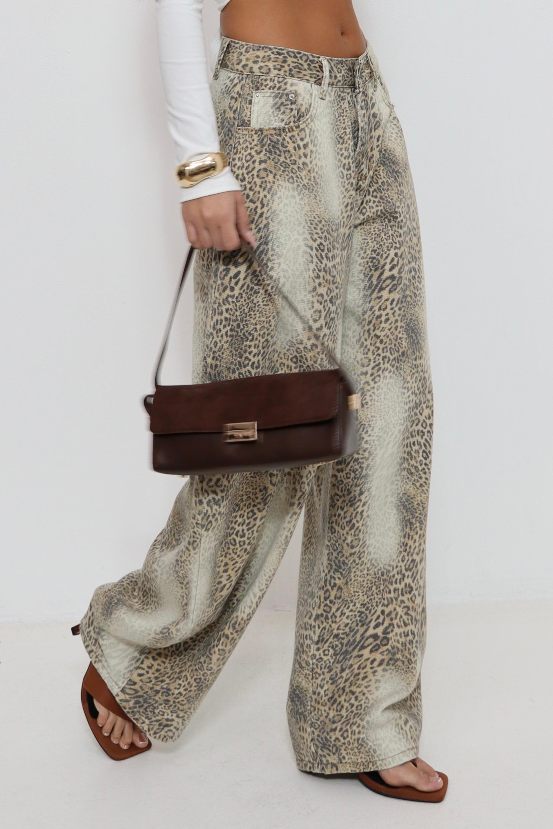 53376795 79c7 4463 8004 6725b6b874ca