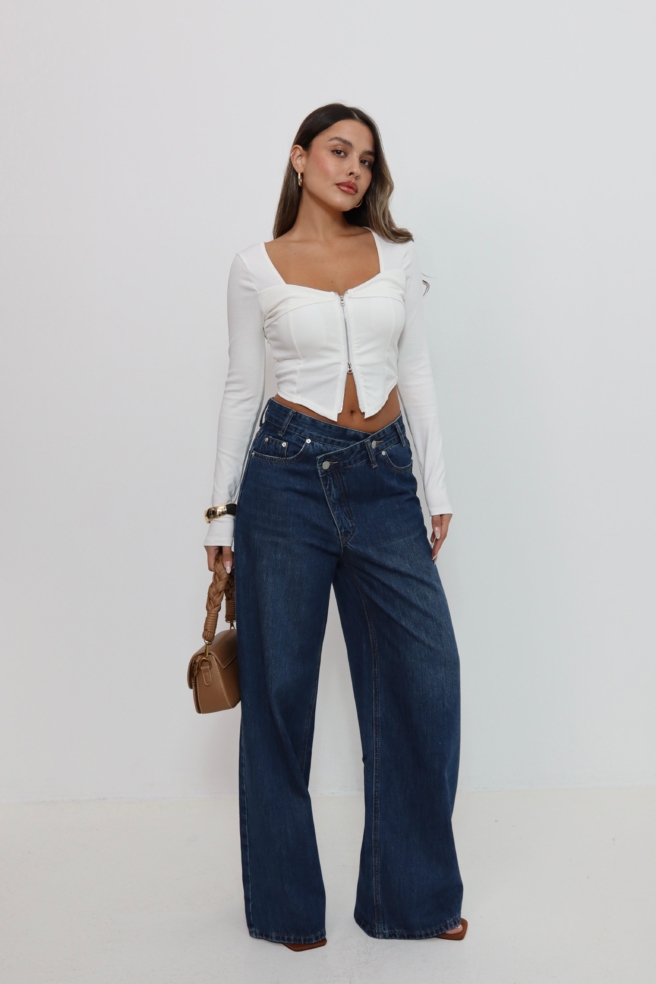 70362474 54e1 4bcf Bc8f 861117a804d3