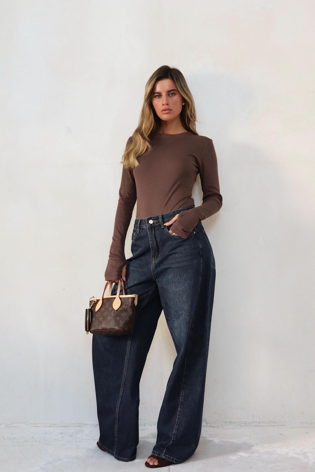 72b396c6 B1c3 4398 B215 Cbcef42aa7fc