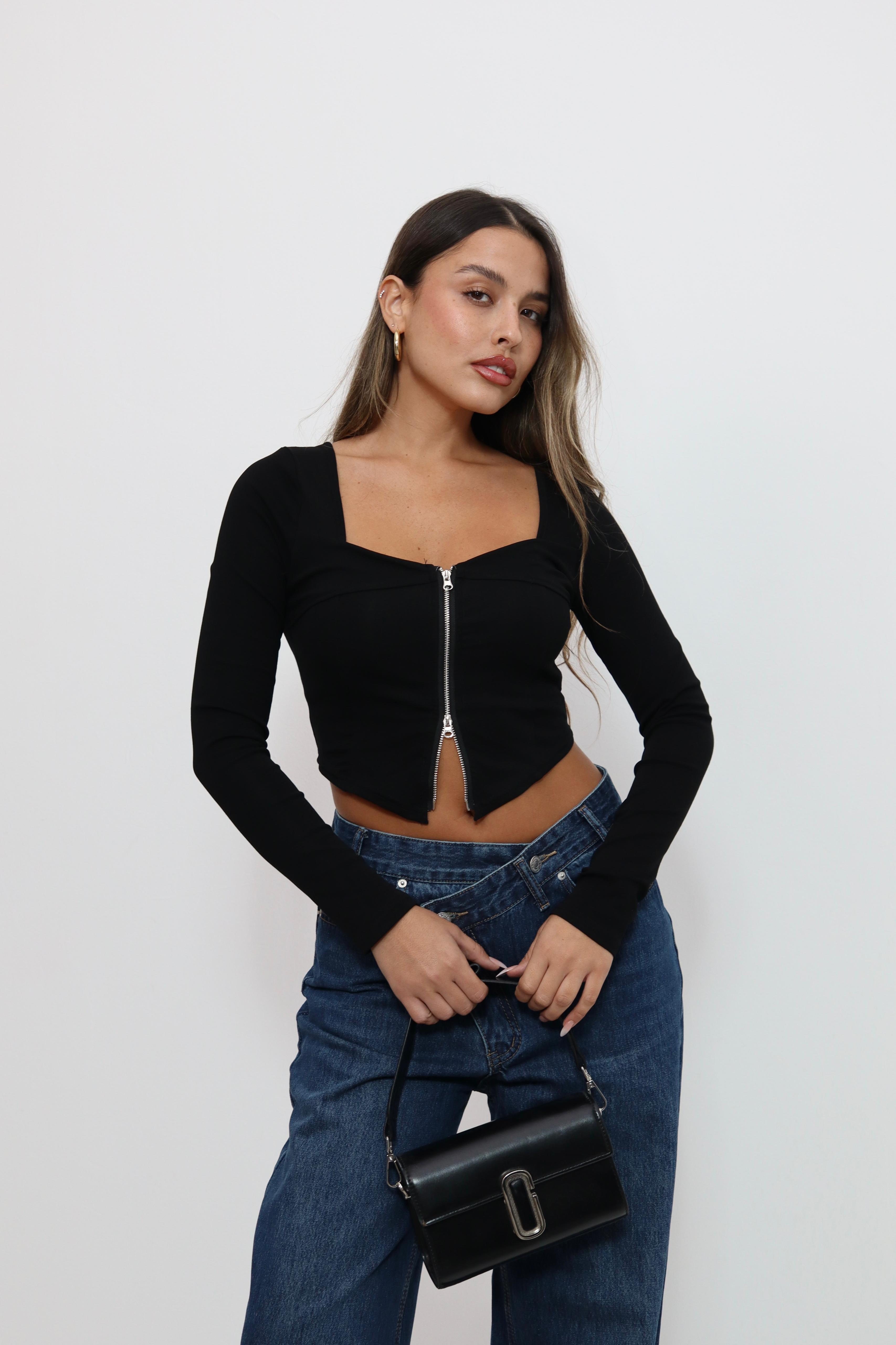 7959d533 C874 41de 8b9d 22dce4a9bff7