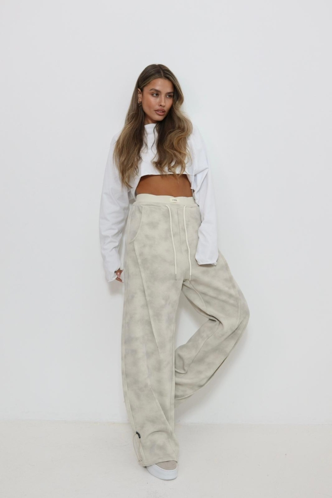 803752f5 7a08 430b Bc50 49ae92a464c7