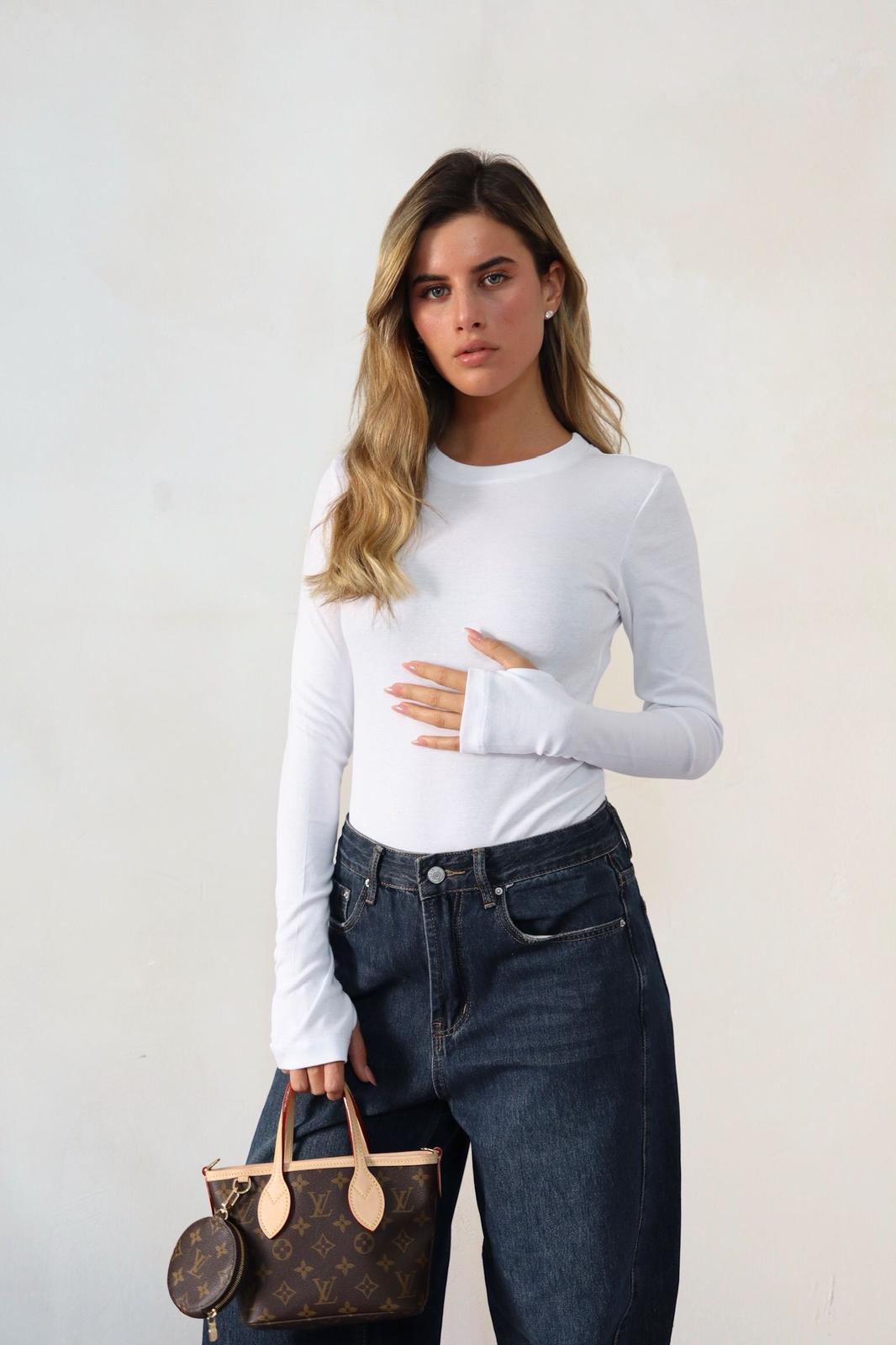 9fc454d8 7c04 4fab B11b 80f9bc3053c7