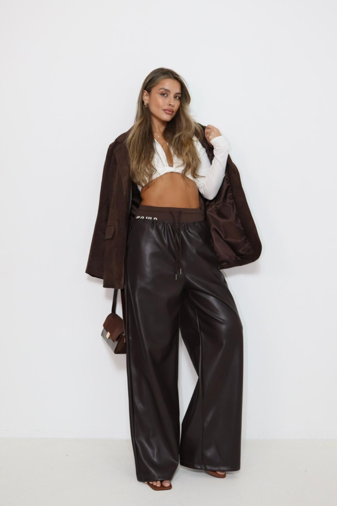 Ad4d8e93 8753 44fe B440 1a4b50097384