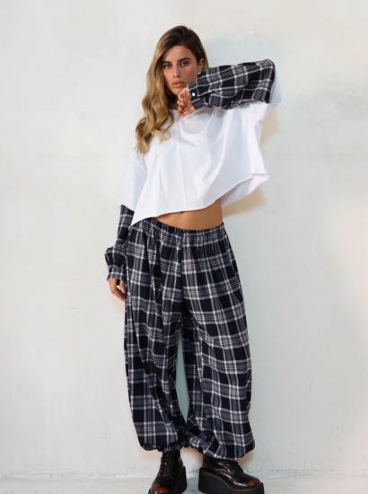 סט מכנס חולצה שילוב משבצות