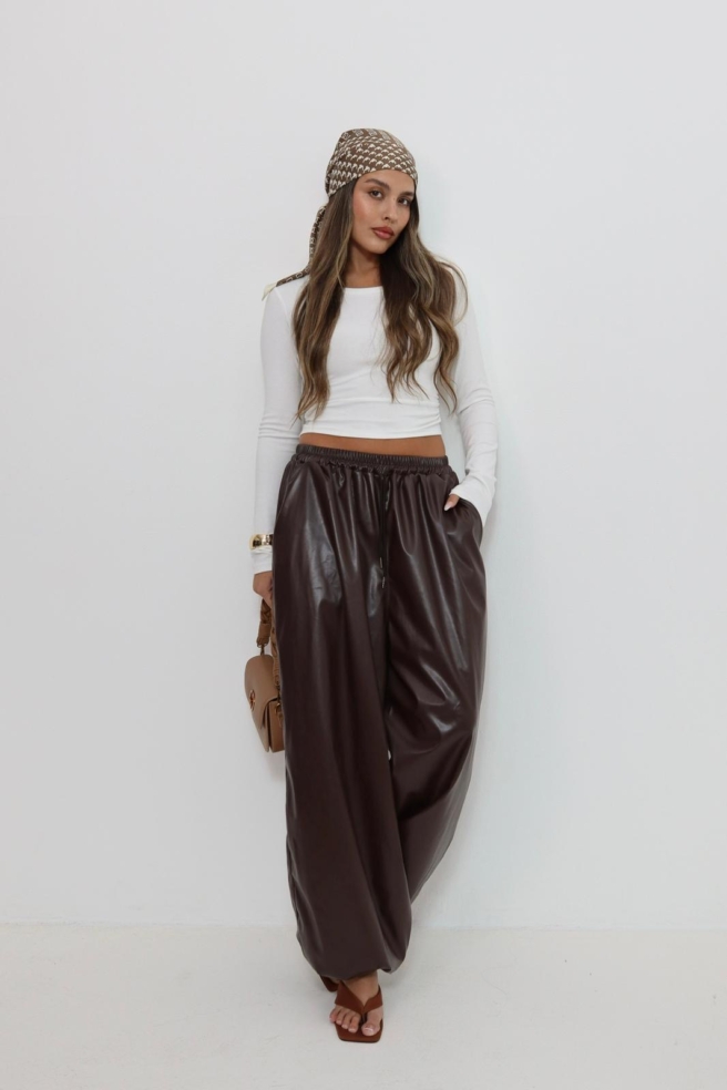 Ea2b4c37 Bdab 43bd 8fd6 Dee755156ad4