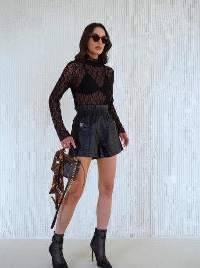 שורט עור גומי לואי