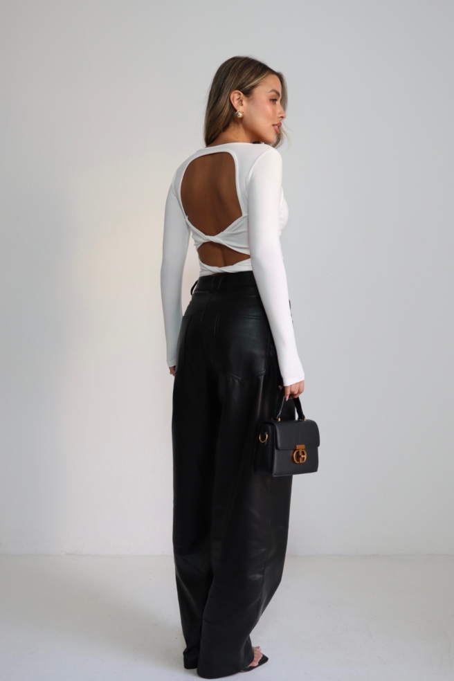 047f1dae 7f36 4e07 B45b 9197d6357400