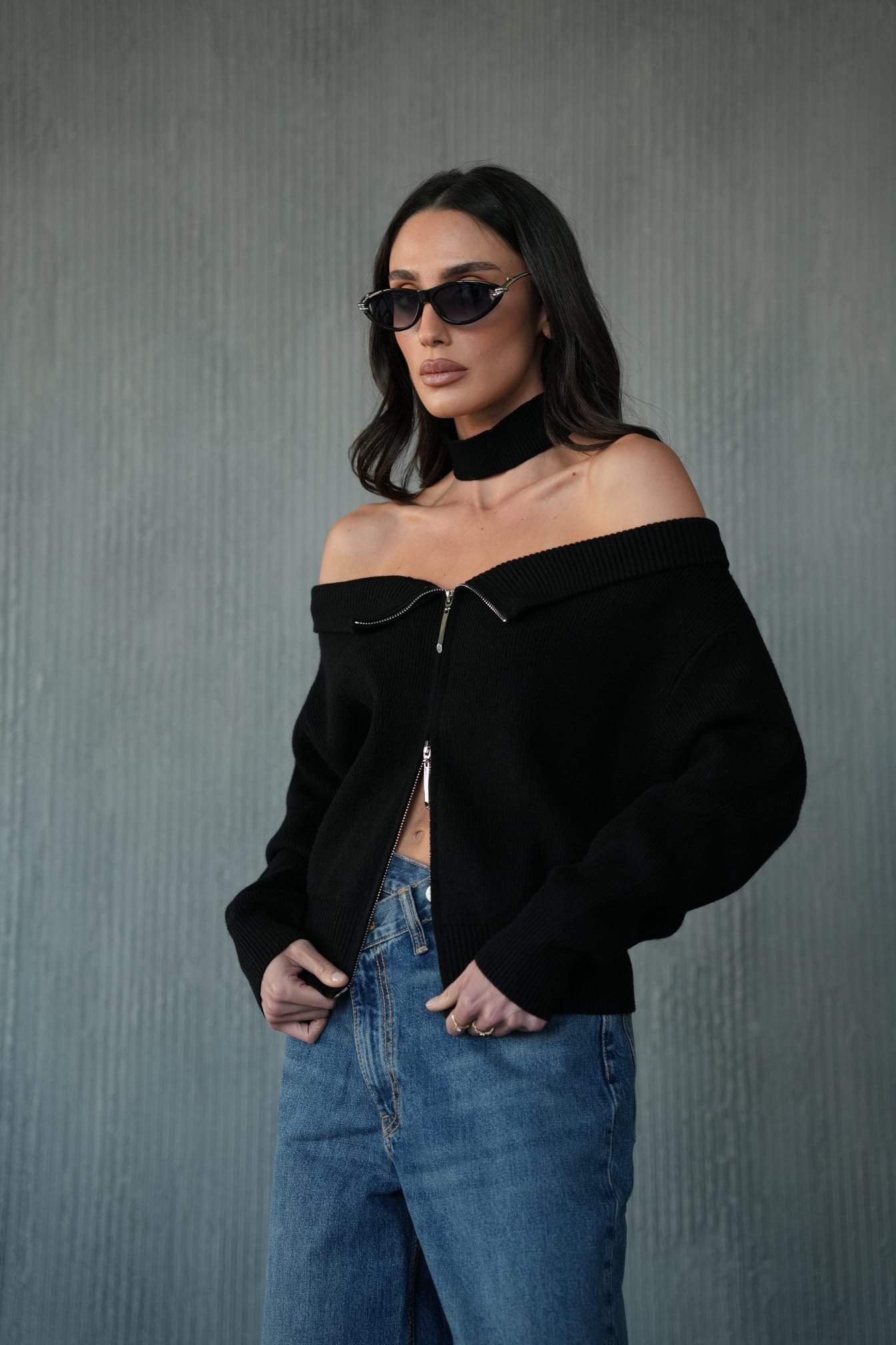 08559338 6870 43a0 A174 F1e919865336