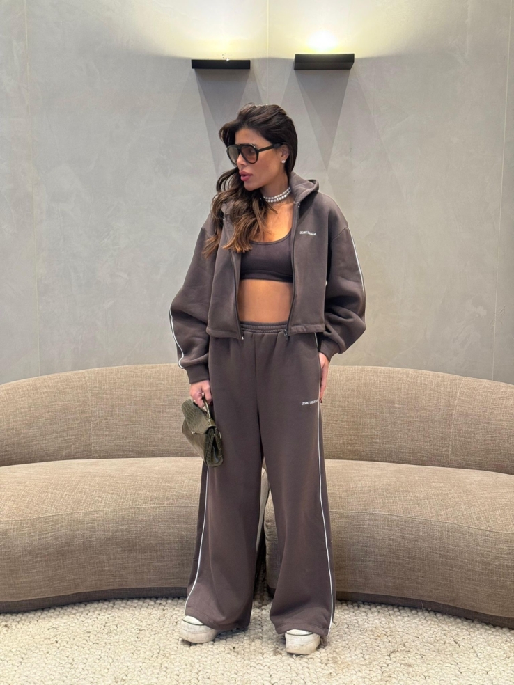 2dc41b73 4377 4c16 97f3 A66697ec1946