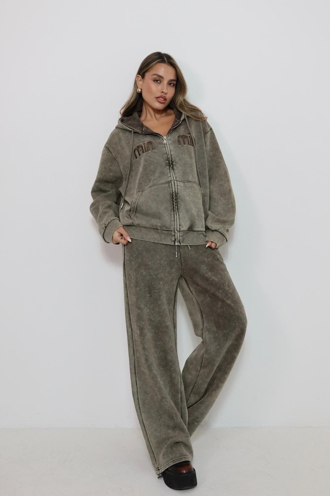 38241eaa F9e1 4e39 A4b4 10957a318fb3