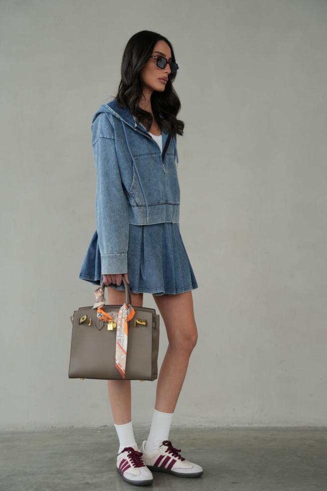 63dd43bd B335 4475 B776 52d4d3492c39