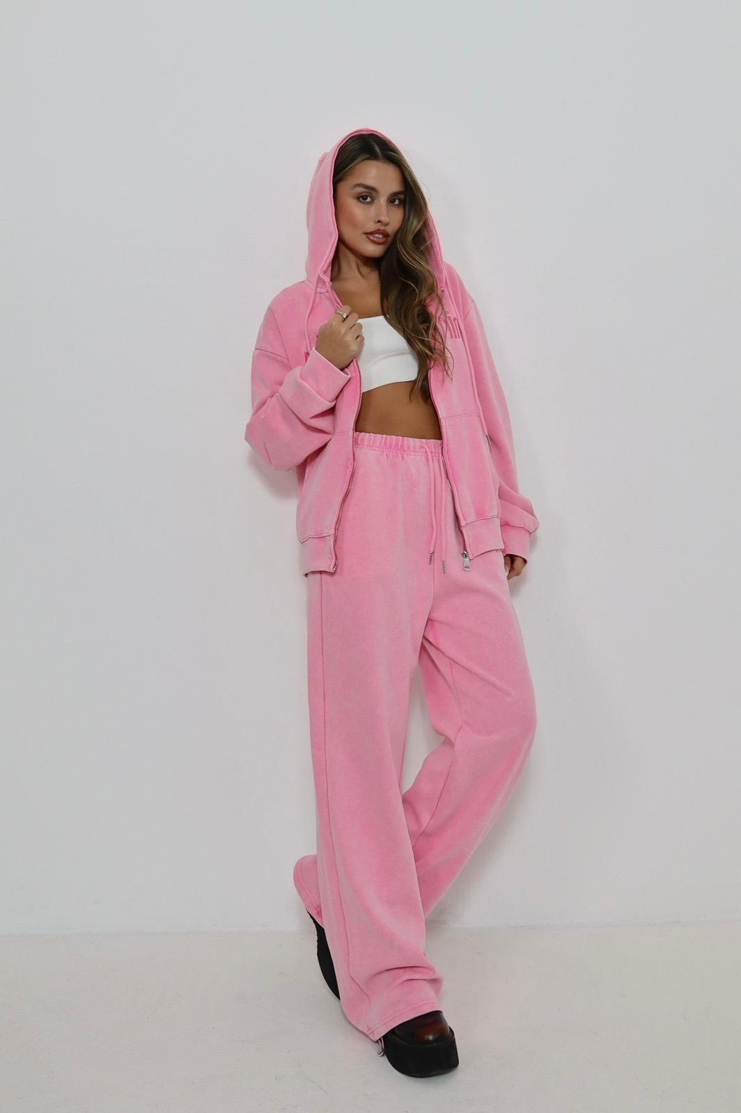 94d2db63 3fd2 4e83 Ba7f Ca3bc3f16af6