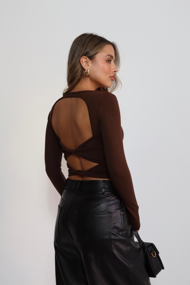 Ae19050f 705f 417e Aa07 22dc38f1dc15