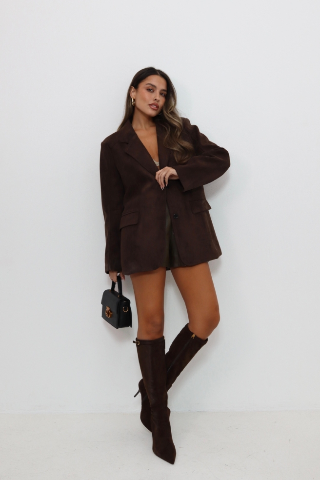 Bb2100a6 4fda 49e8 8427 Bf4c413974cc