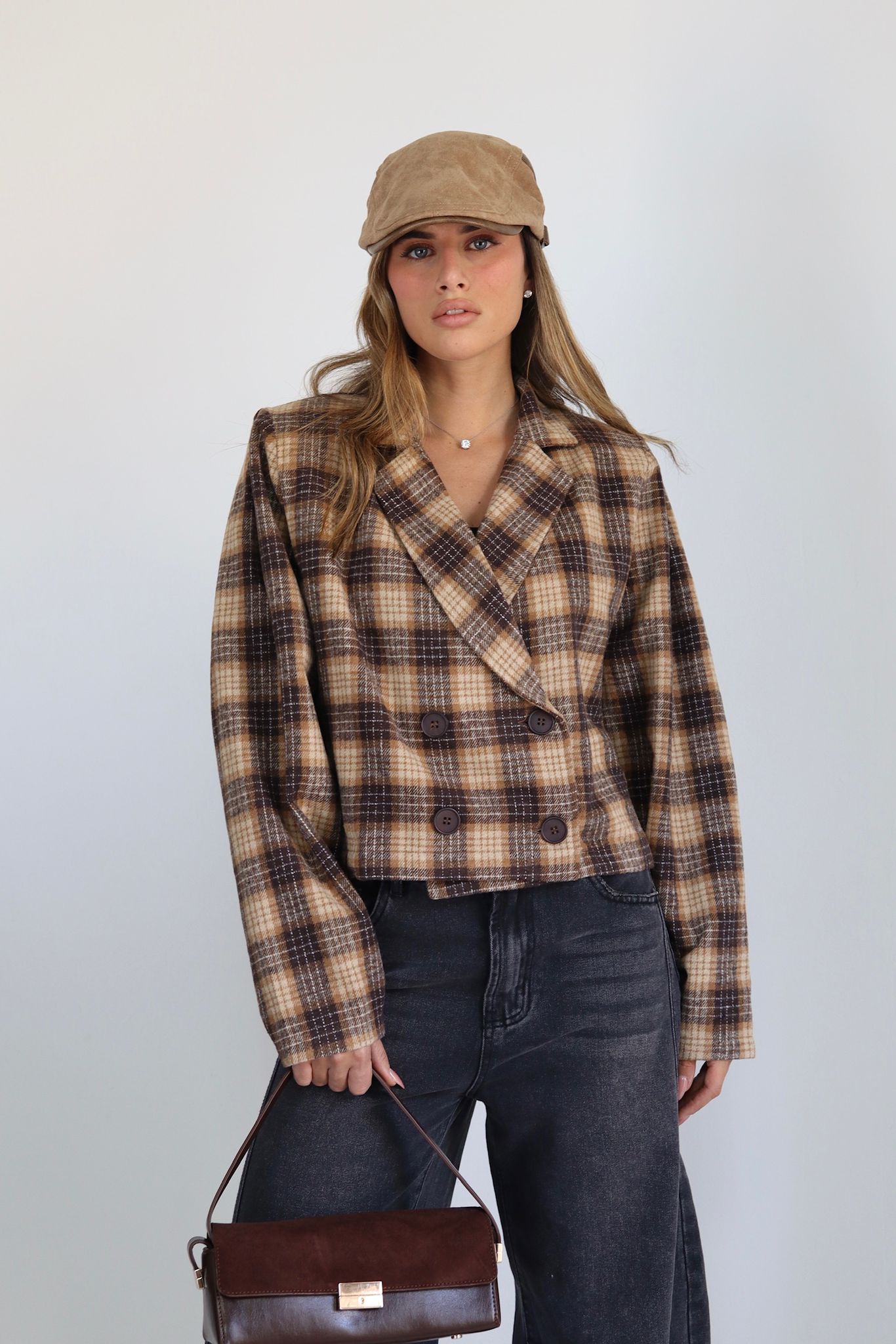 C76a23ef 7794 4057 9053 F903a5c85500