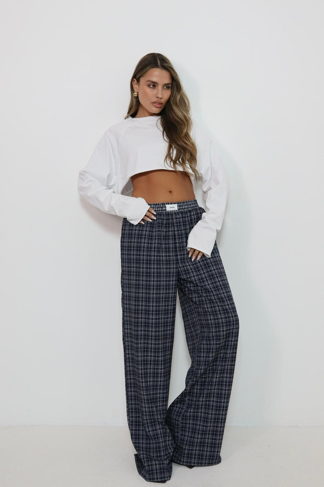 D611b4fb 45b7 4044 9e98 8046e88ced5b