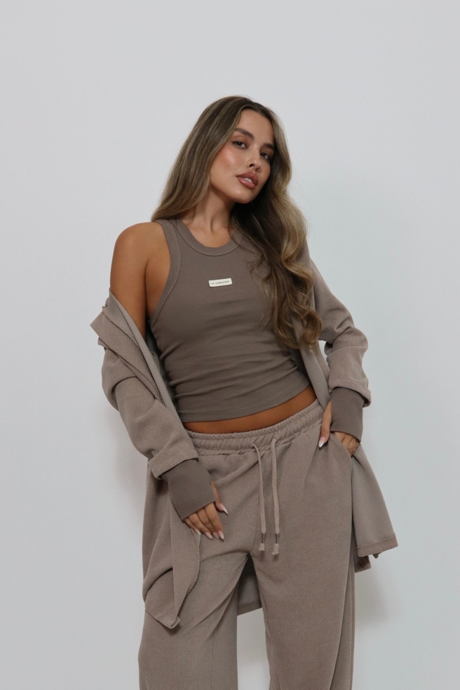 E56e6bae F62f 4f19 A8ea 42354c453638