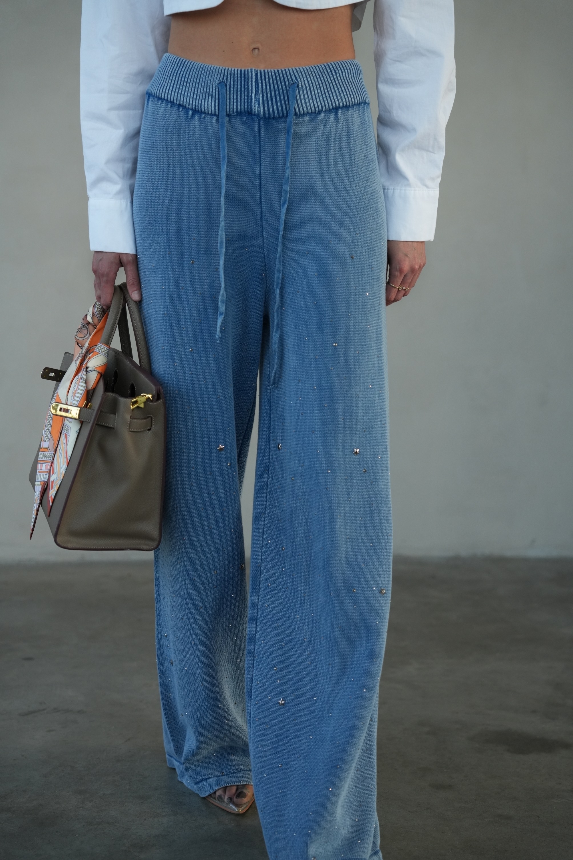 E9523a49 764e 4037 8e1f Fe9e51a33221