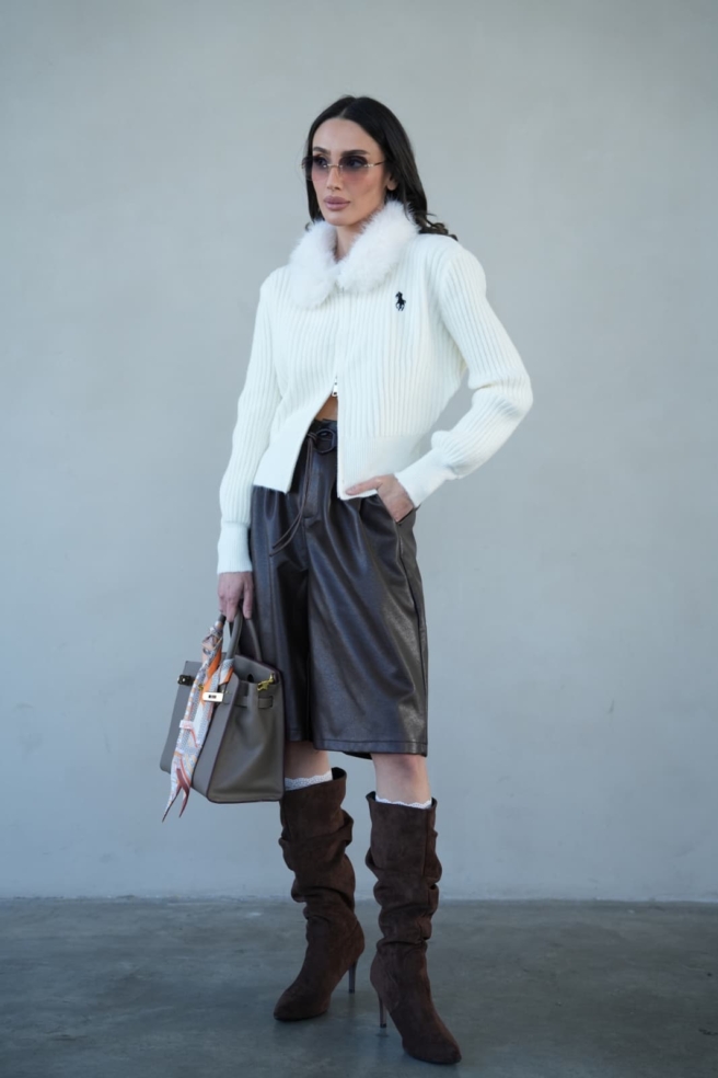 23fc40a9 6f52 43b9 878f Dc706efd7225