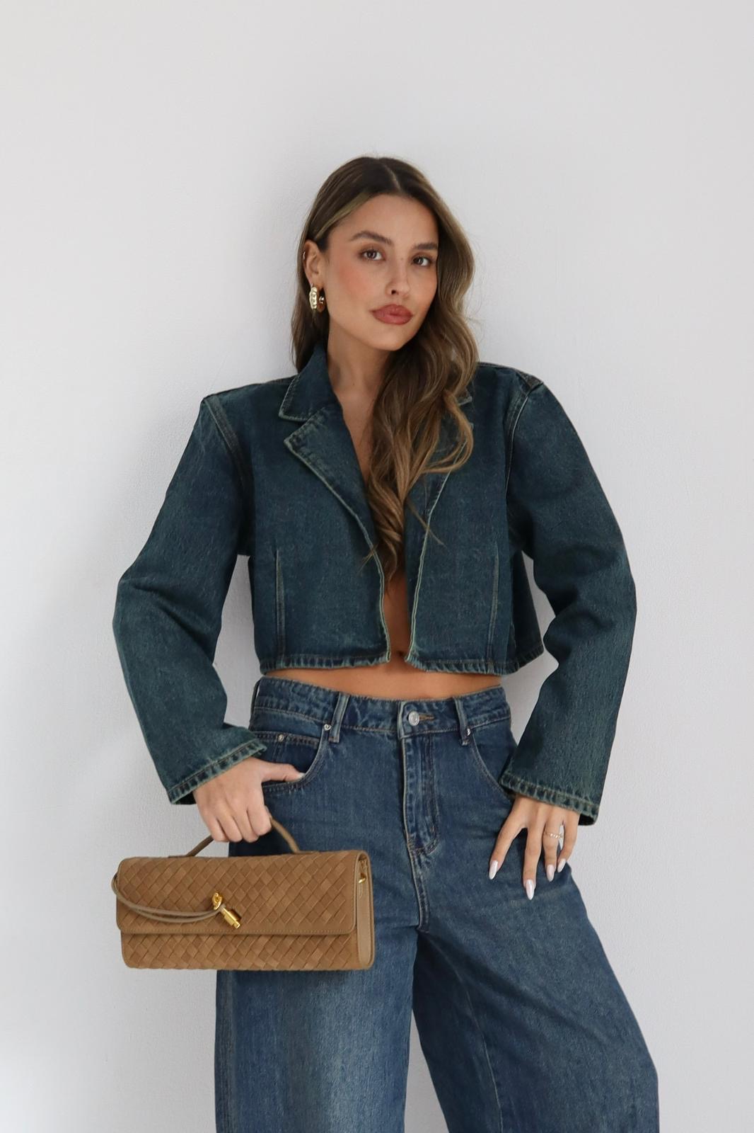 2fc3deea B3c8 4f02 Ace6 9caf579f8ec1