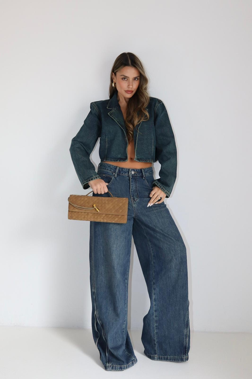 5792f092 Ff24 4932 Bee3 85dd990d3239