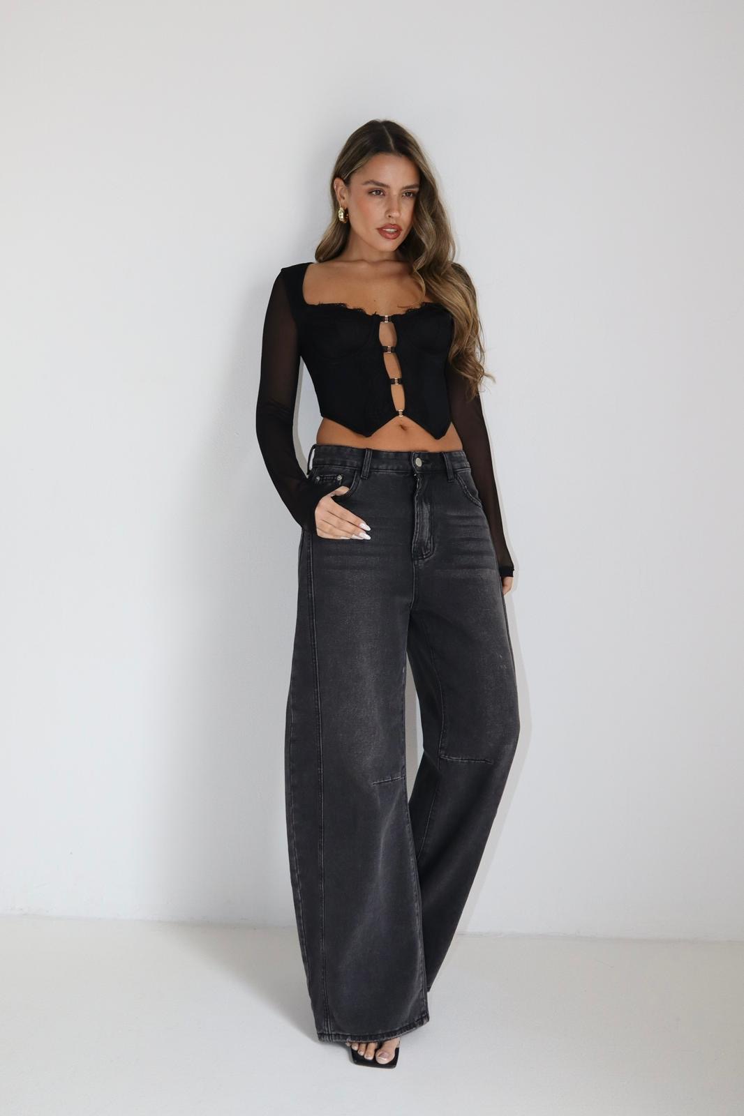 609795ee F681 457e A36f 5b8813f363f8