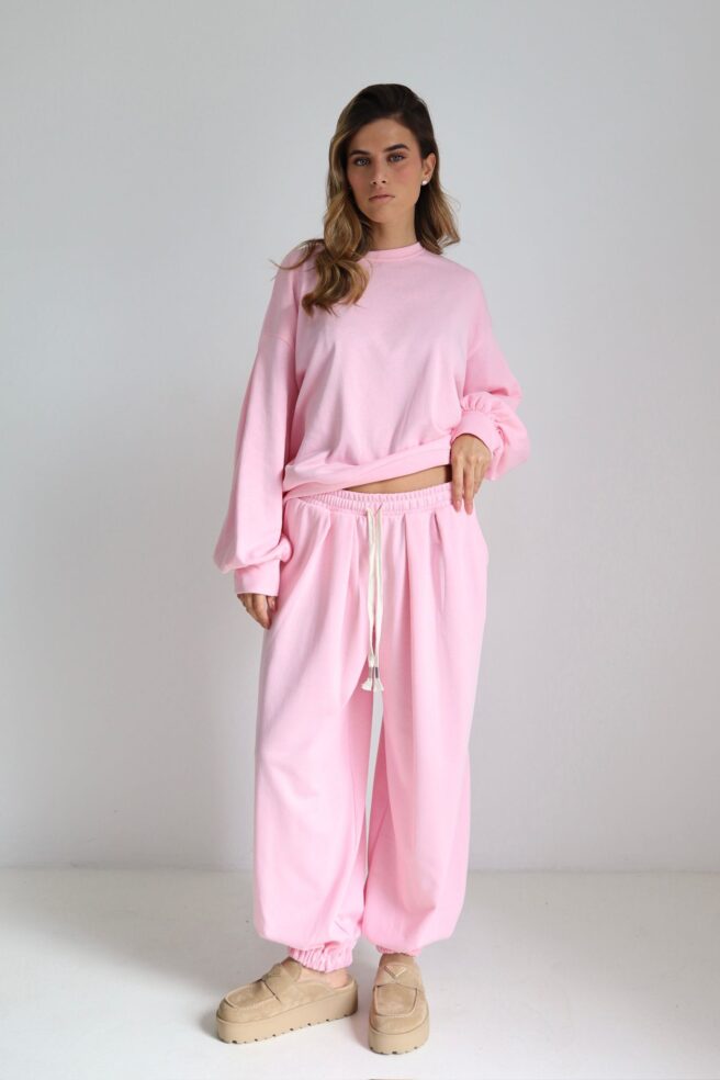 6af491e8 8083 403d B833 C2c0260bef47