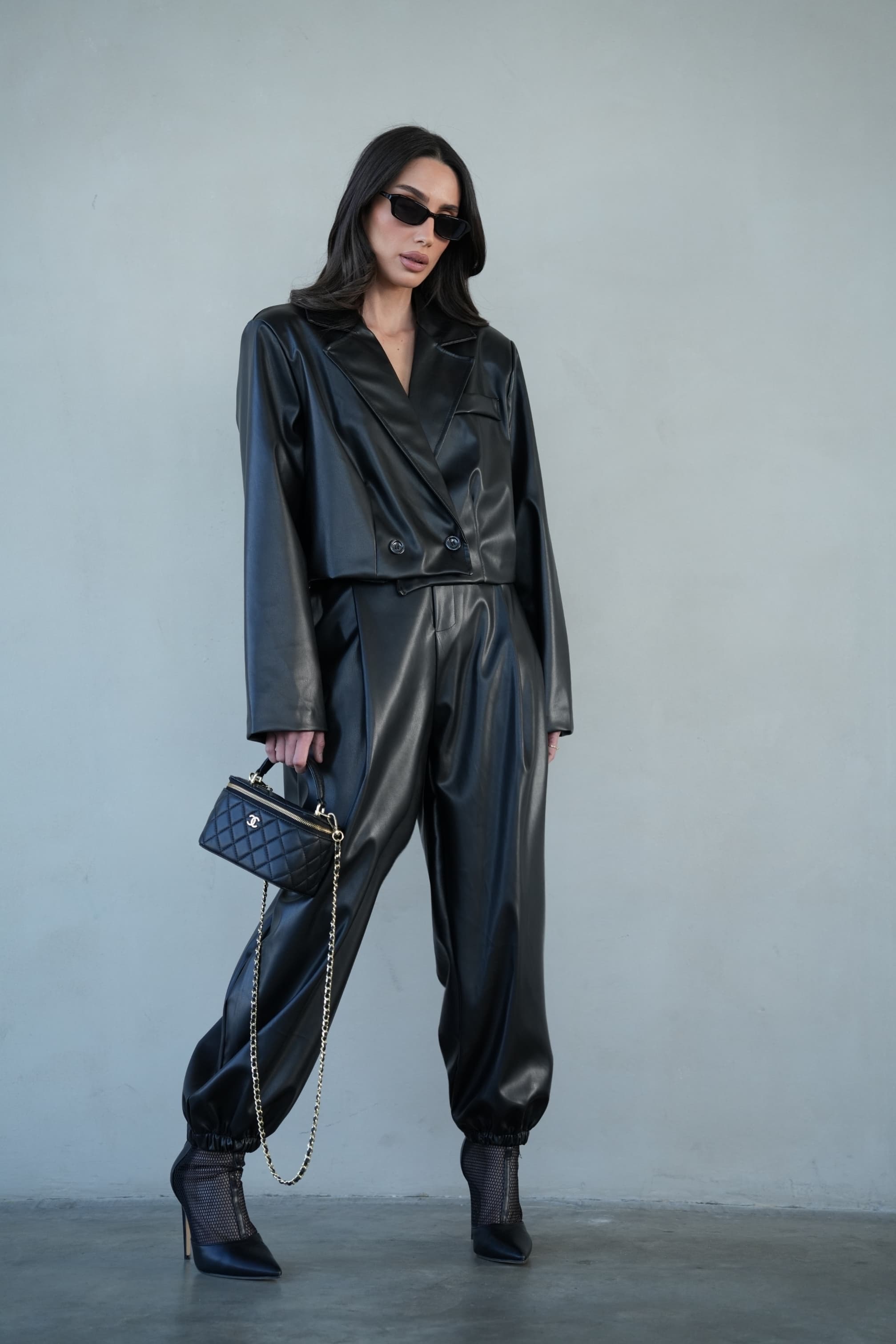 81192327 27e9 4c6c A87a Ddbf80786092