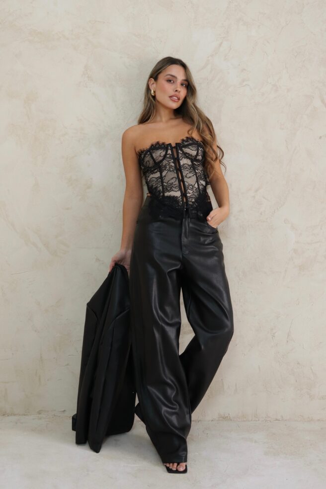 9f0c2ebb 3537 4241 Af86 07bc8771c136