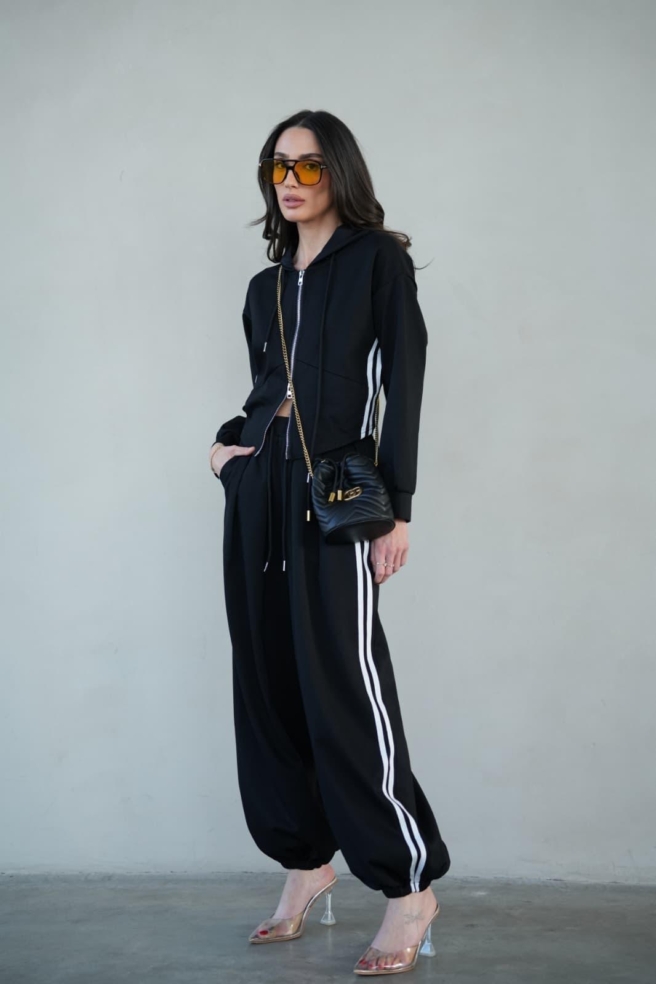 D224d327 3fb5 4b7c A8a1 Fb54a2e899d6