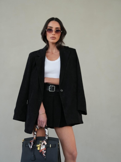 סט בלייזר + חצאית קומו