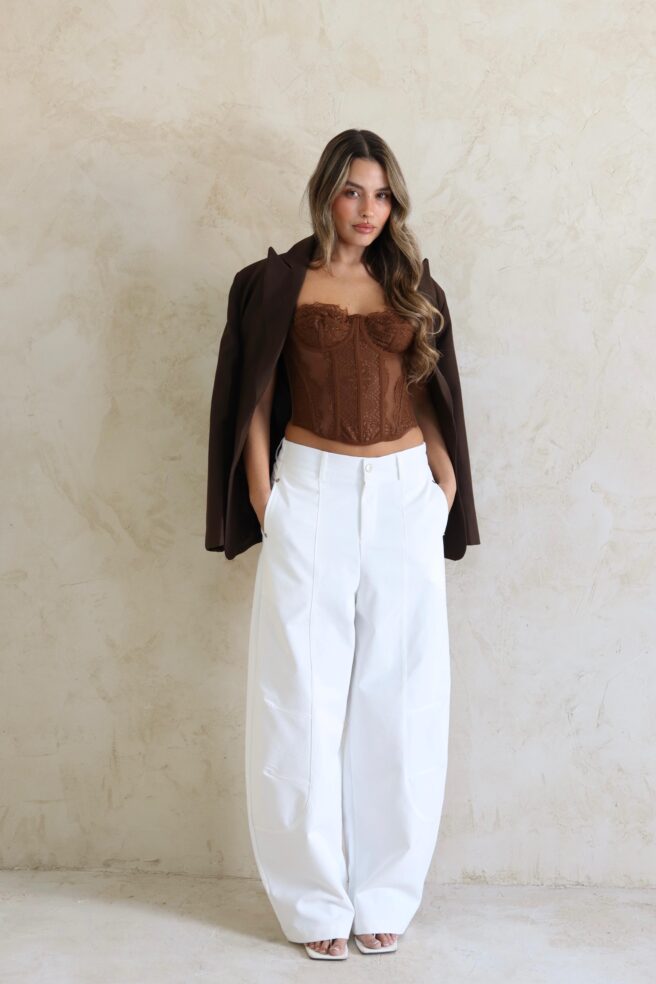 0203bfc4 4f55 431a 8802 8a8054fa74f7