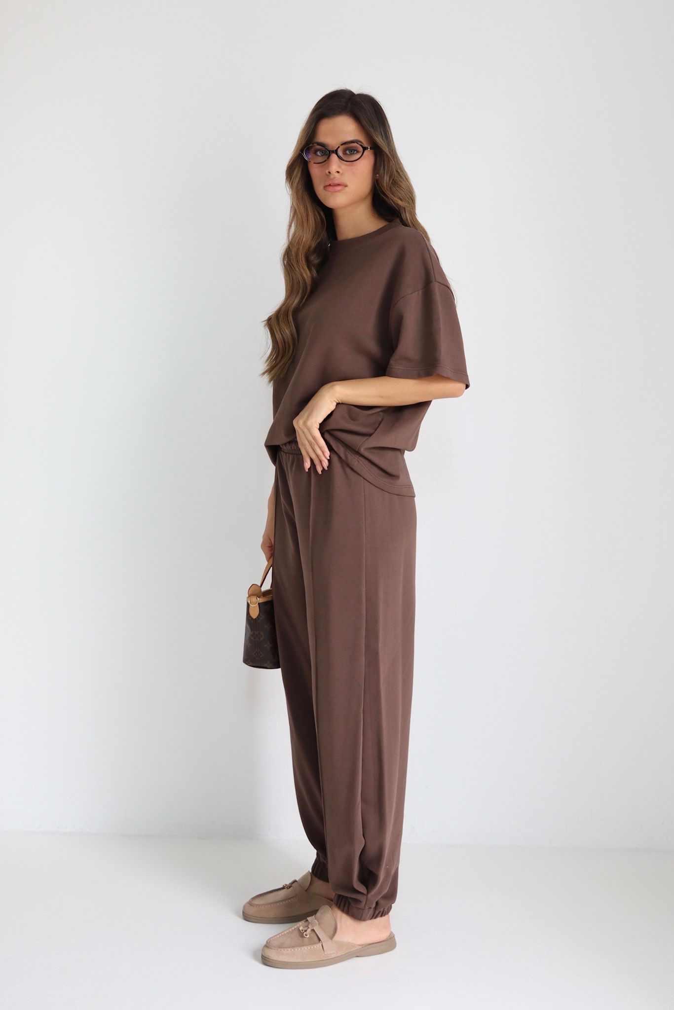 03b4c0e8 429d 44fb B4f3 A5fff8b63565