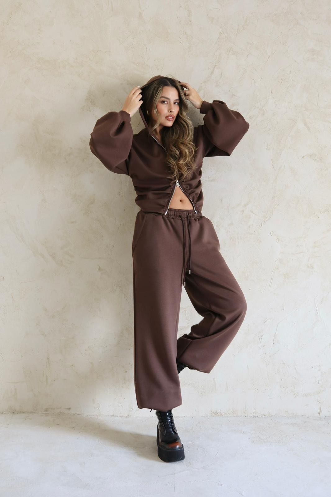 2c75b8ee Cd3e 4e80 81f0 38ab3fb6e486