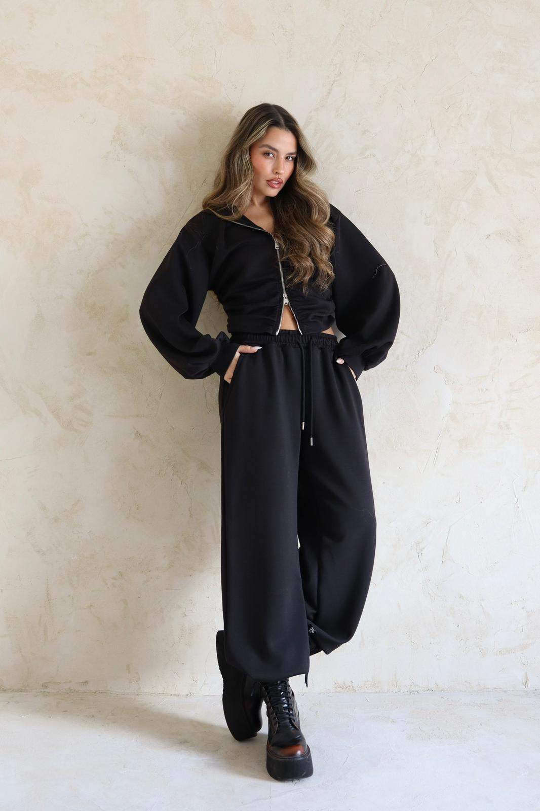 3008af71 44dd 49e3 8c79 E9ac31b6b733