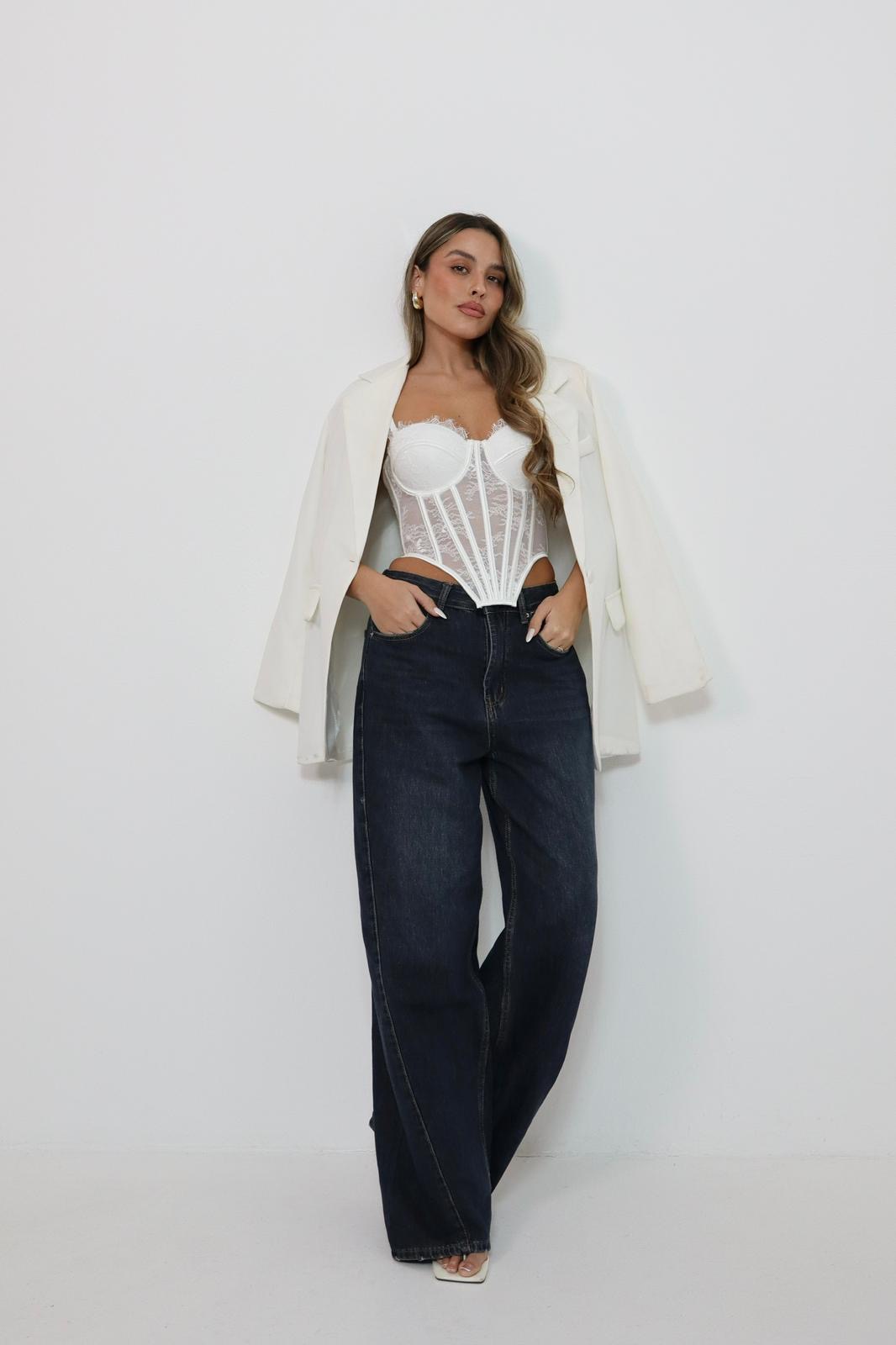 39477454 F4da 4afe B92a B5b33783ea84