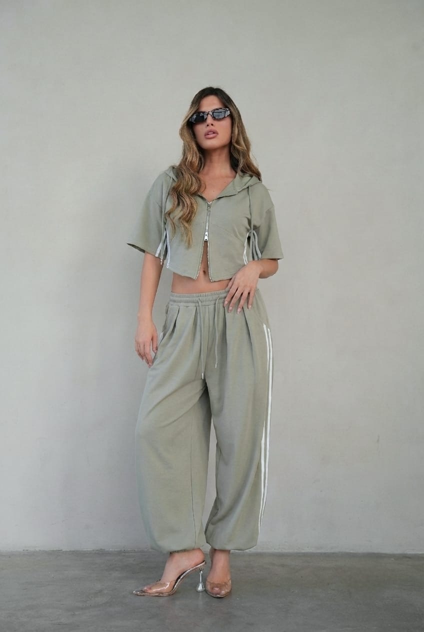 4cfcdfc5 A8ae 4ca8 A9d7 9ad7387698bf