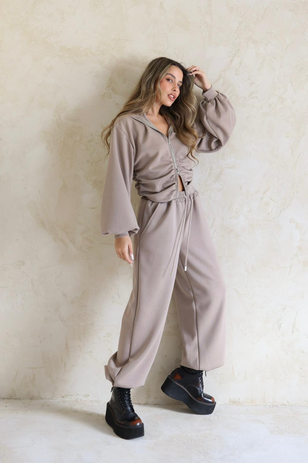 62880427 C26f 4c03 9fef 1725f5a1decd