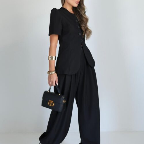 ‏NEW COLLECTION
—————————-
האתר זמין לרכישה 24/7 stopcollection.co.il
‏STOPCOLLECTION 🖤
להזמנות באתר לחצי על הקישור
‏https://stopcollection.co.il/
#משלוחיםלכלהארץ 🚚 72 שע׳ והפריט ‎